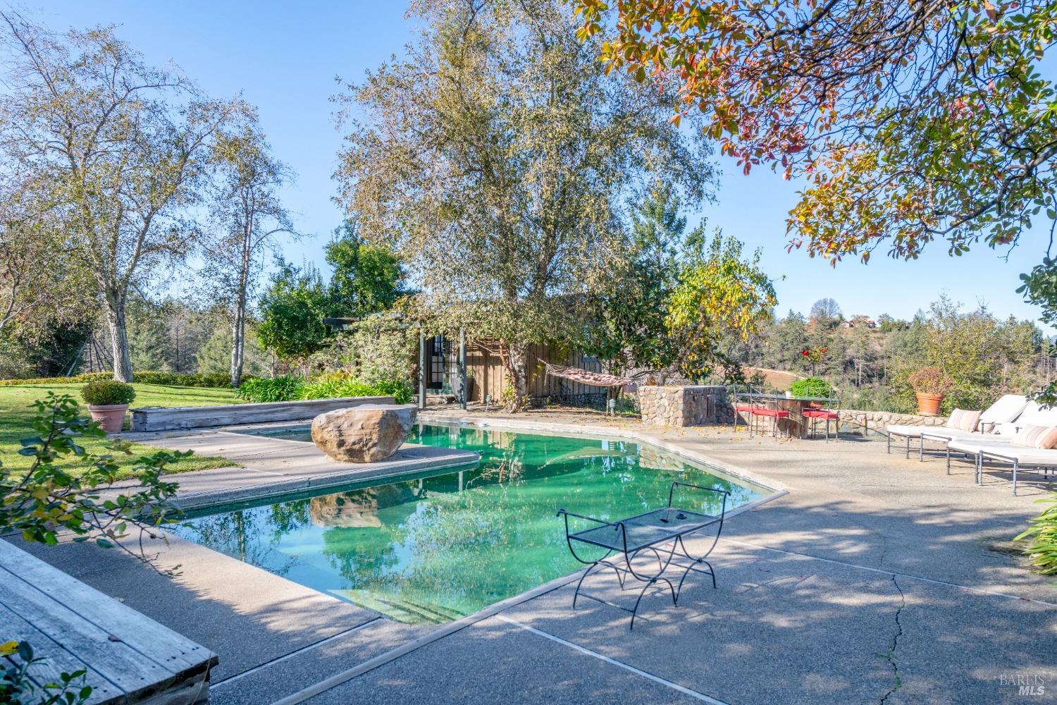 4040 Spring Mountain Rd