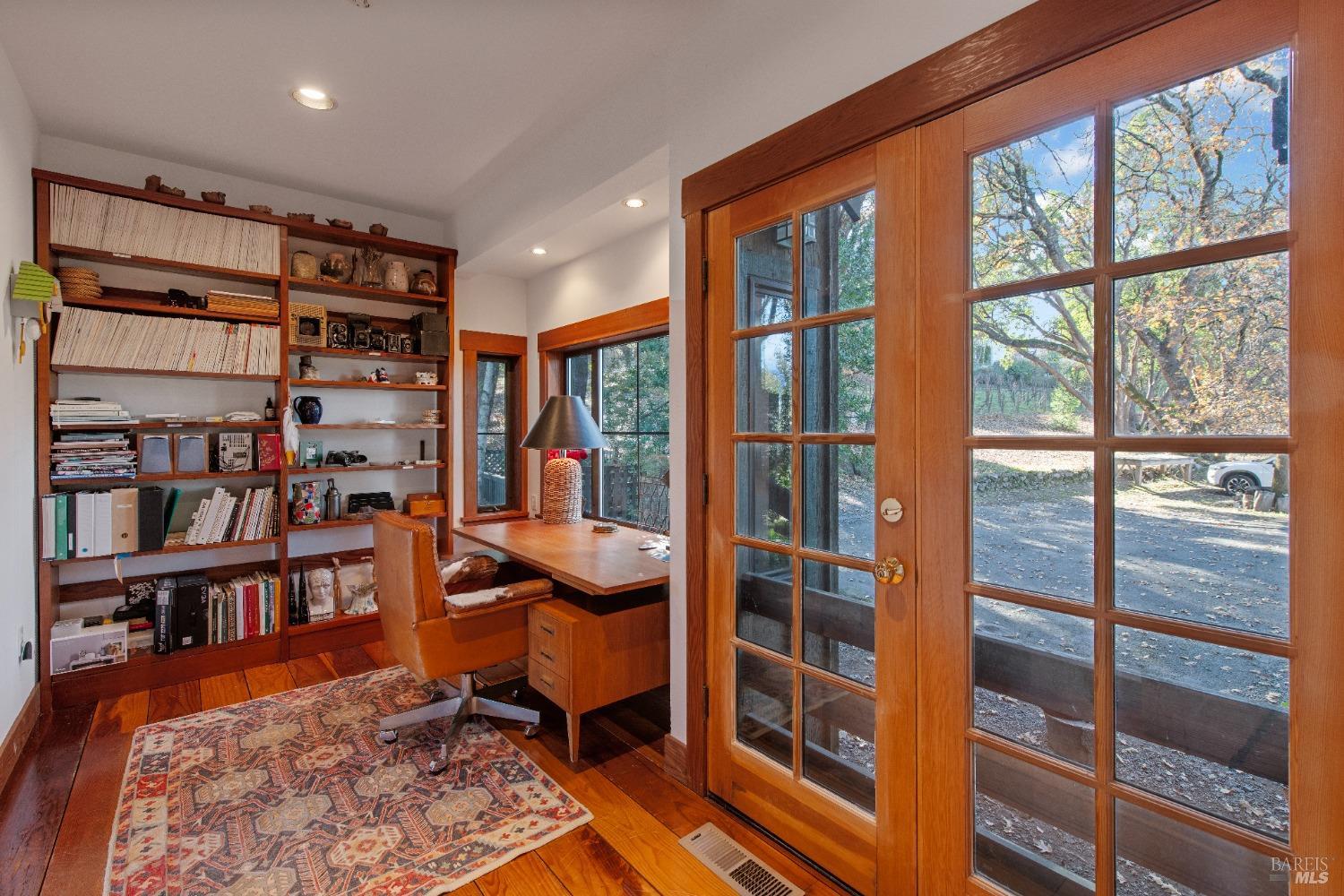 4040 Spring Mountain Rd