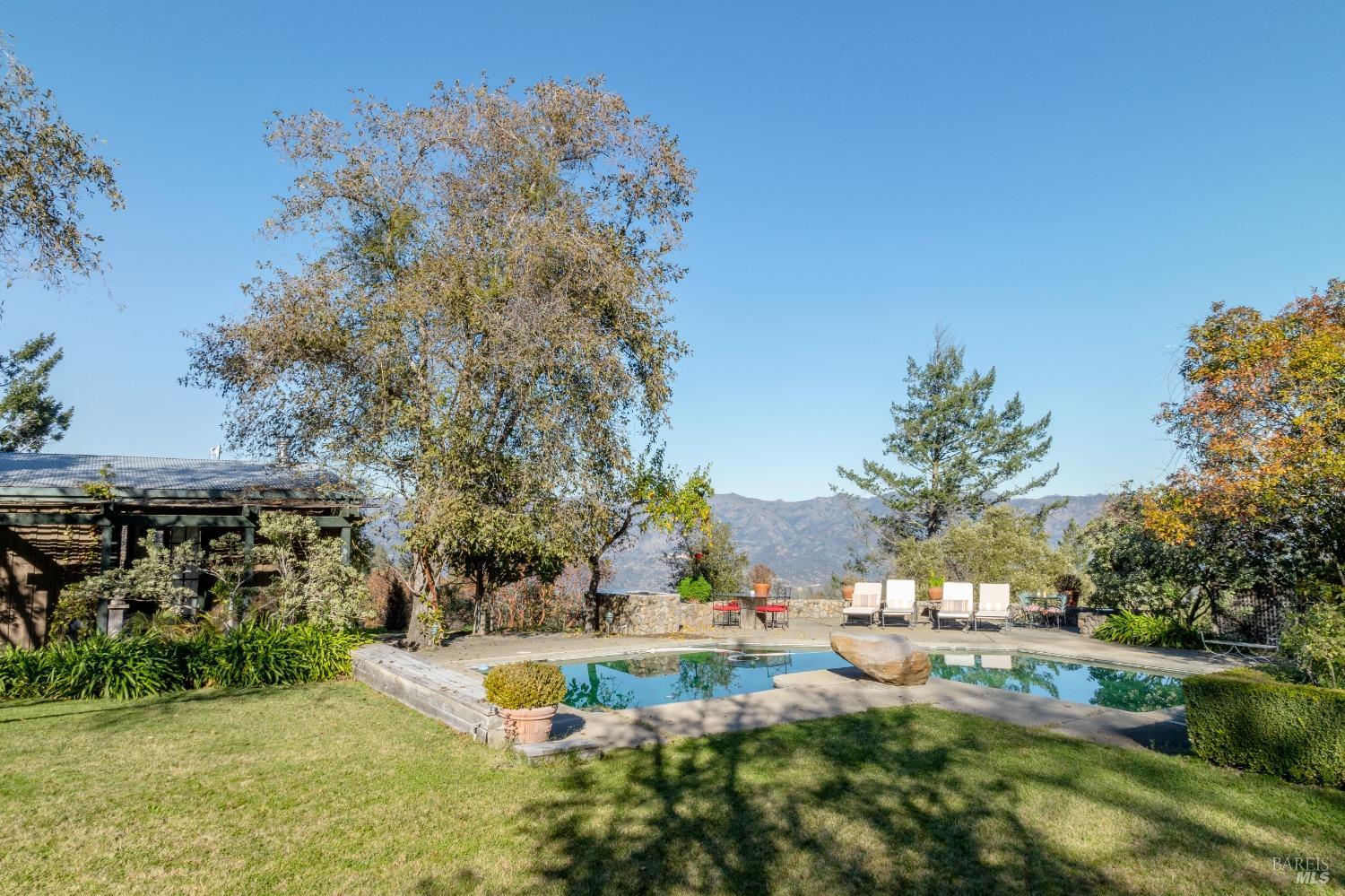 4040 Spring Mountain Rd