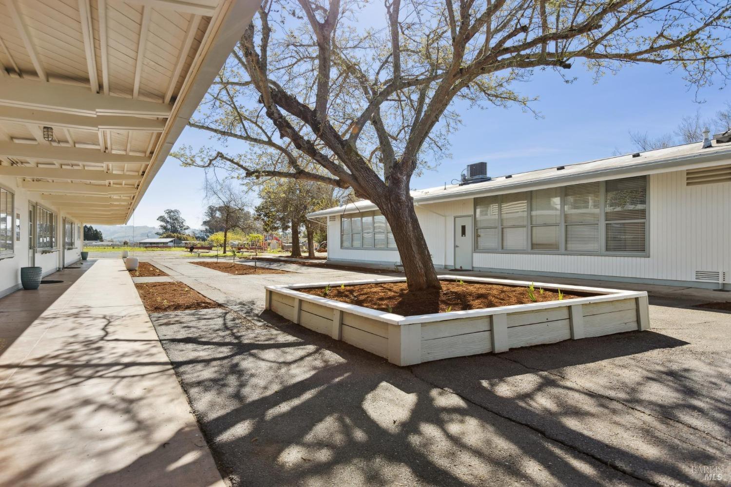 1680 Los Carneros Ave