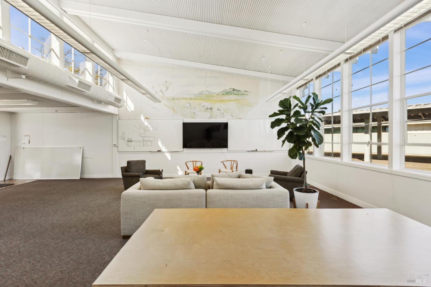 1680 Los Carneros Ave