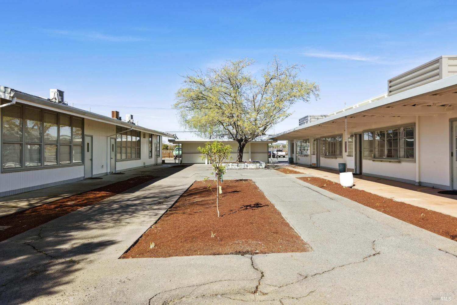 1680 Los Carneros Ave