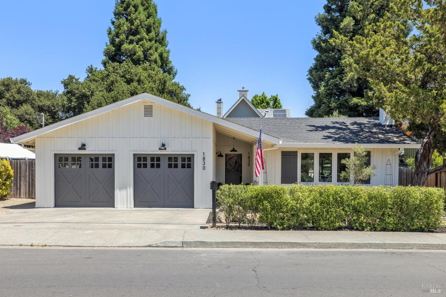 1830 Spring Mountain Rd