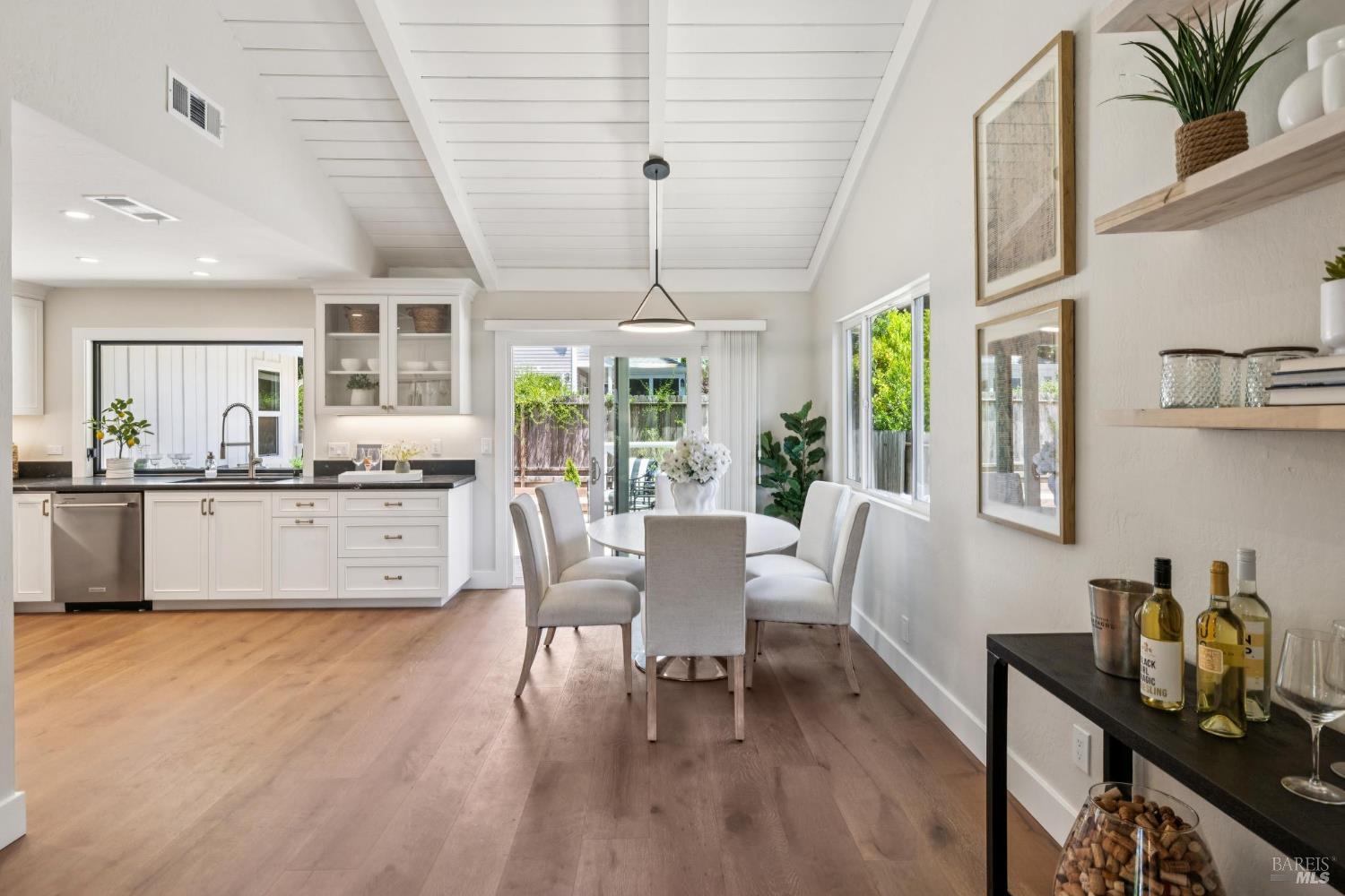 1830 Spring Mountain Rd