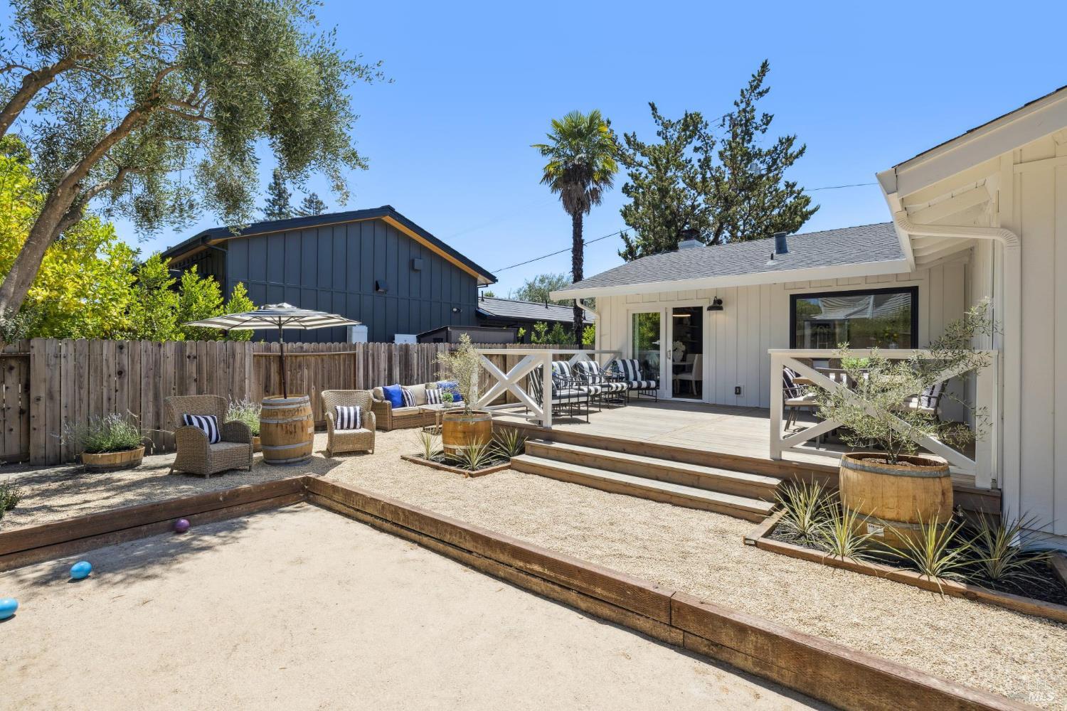 1830 Spring Mountain Rd