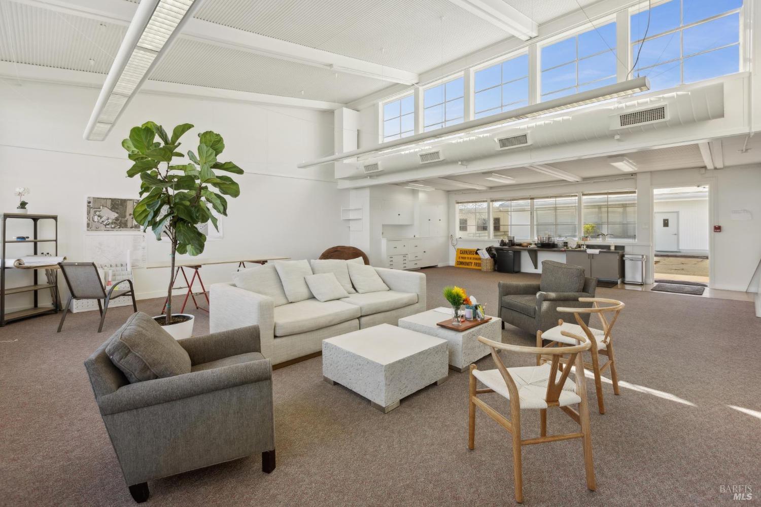 1680 Los Carneros Ave