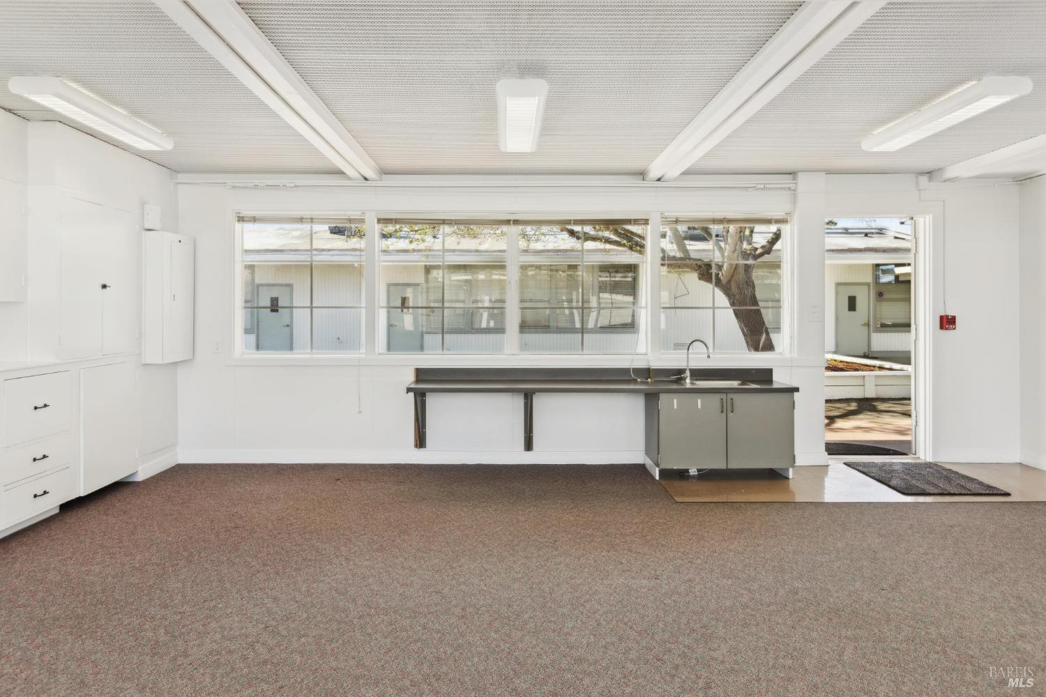 1680 Los Carneros Ave