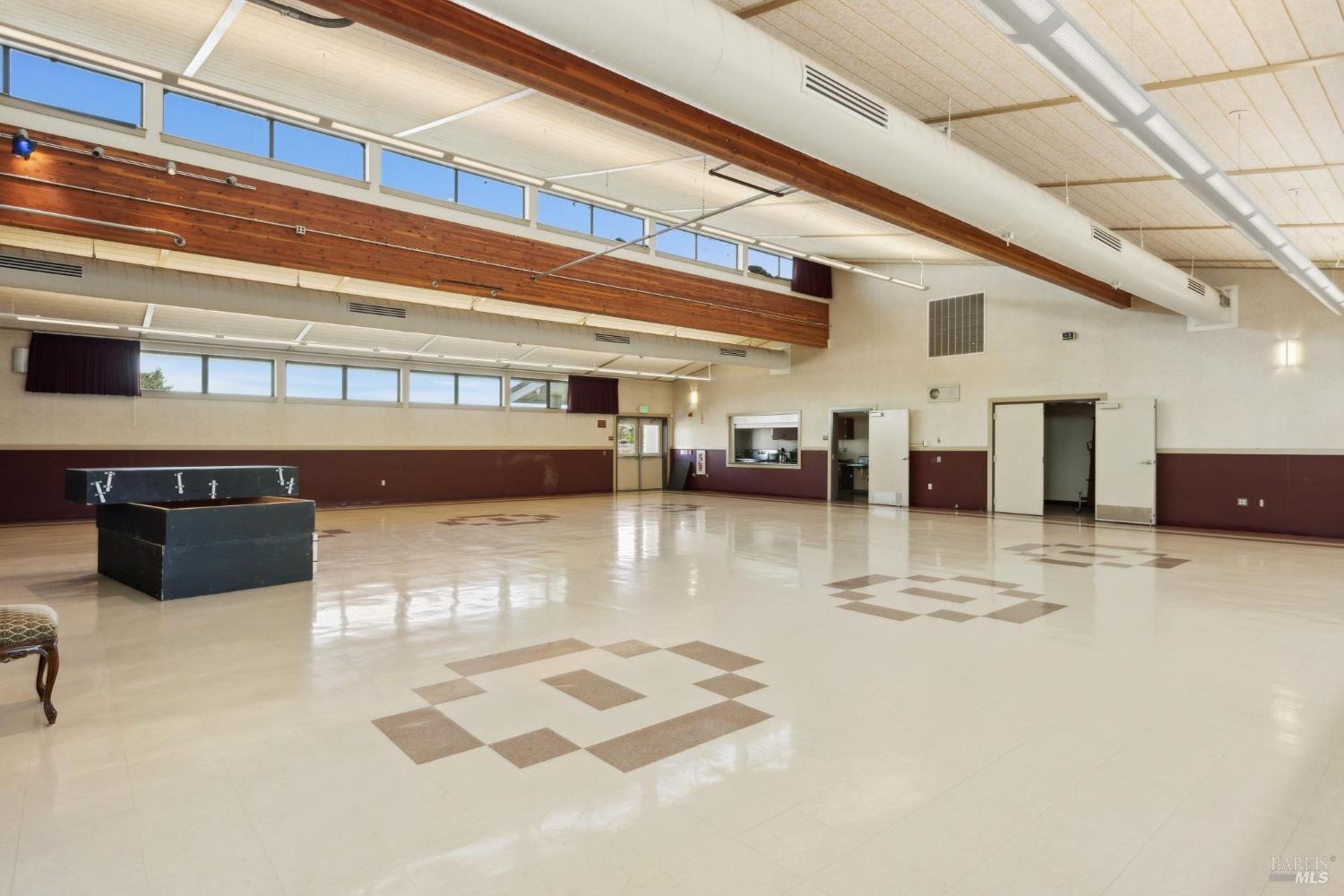 1680 Los Carneros Ave