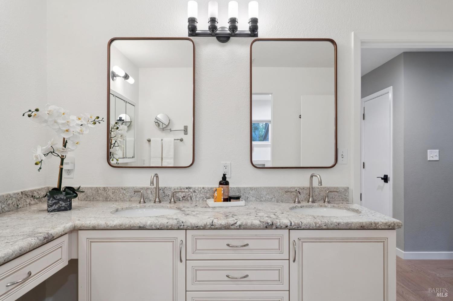 3033 Myrtledale Road