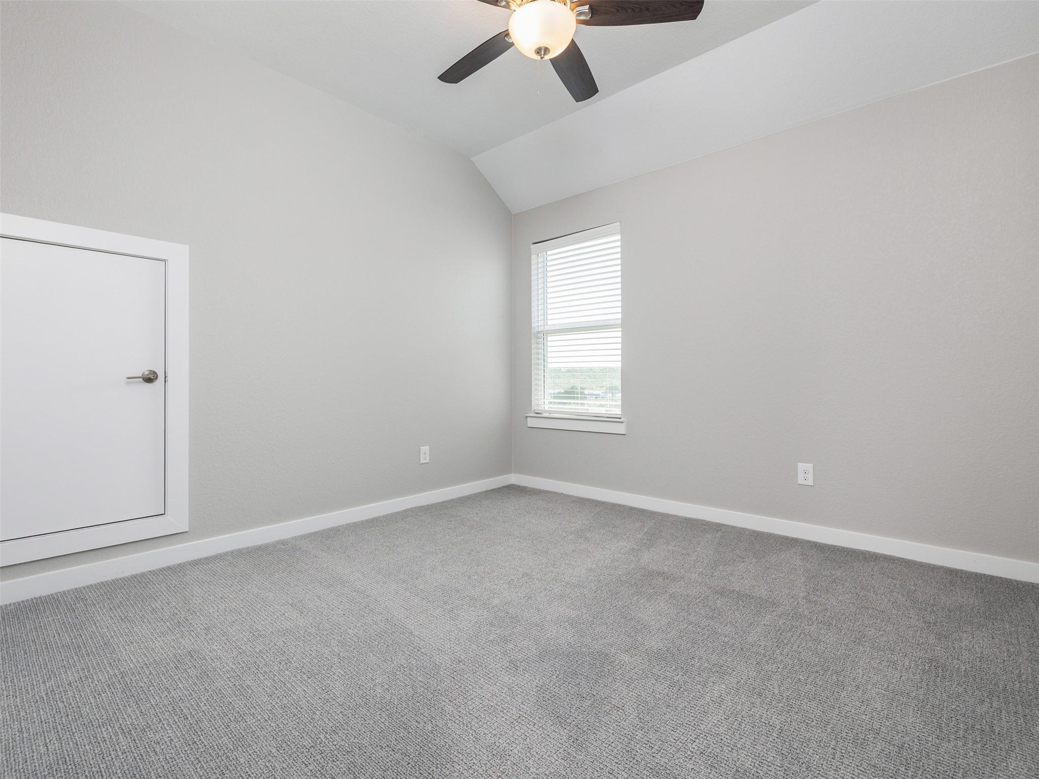 145 NW PALIO PL
