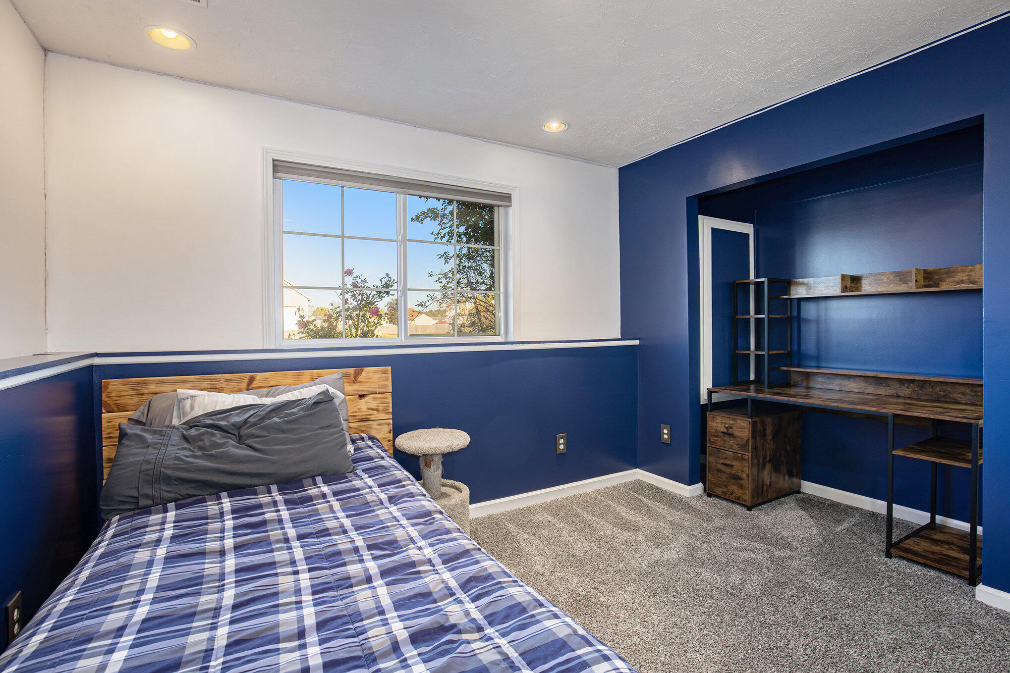 6149 Autumn Ridge Drive