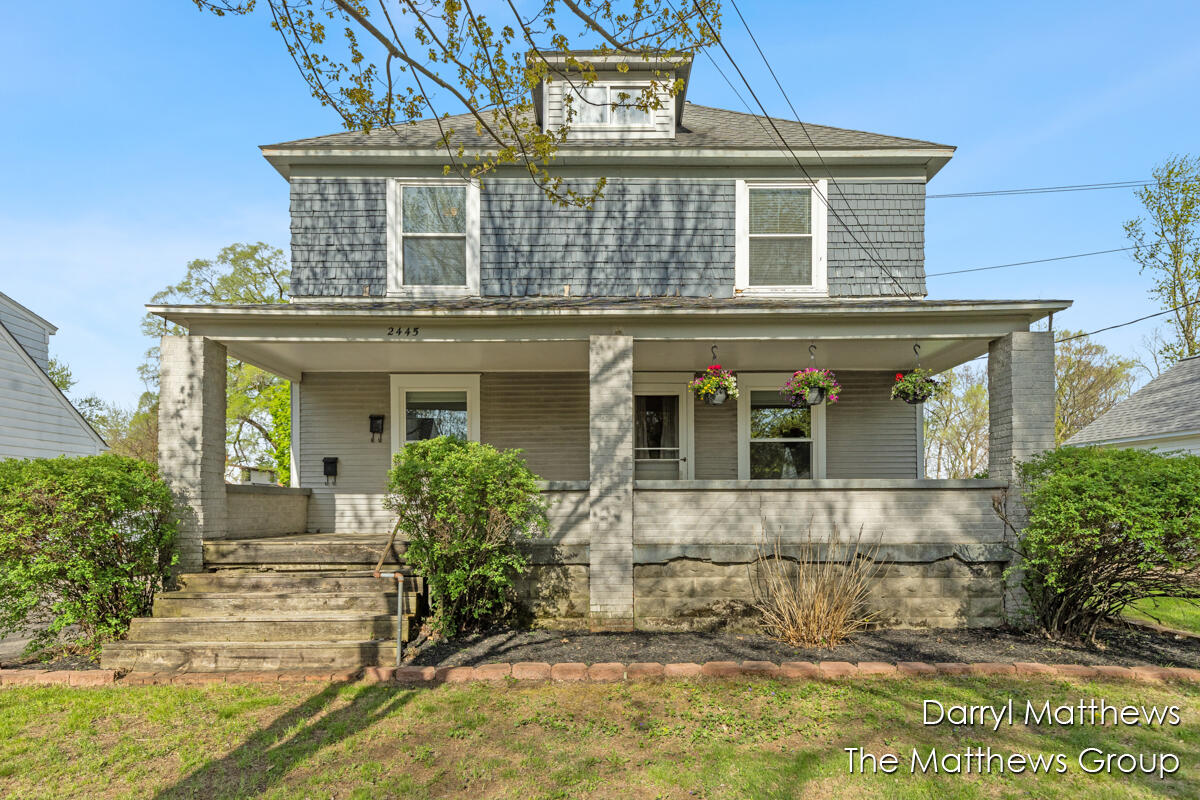 2445 Donahue Court SW