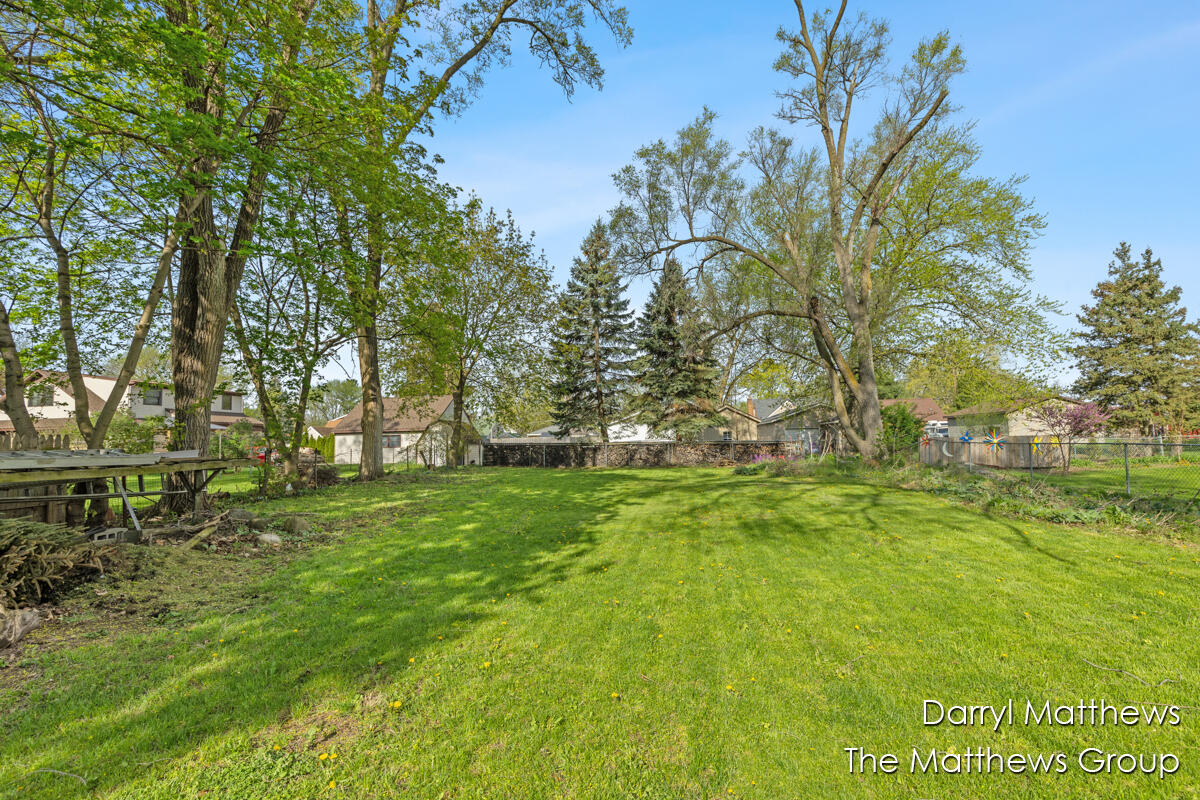 2445 Donahue Court SW