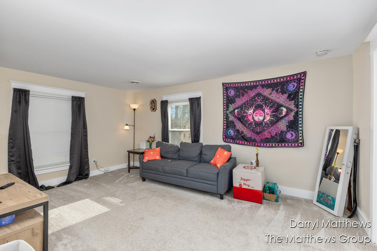 2445 Donahue Court SW