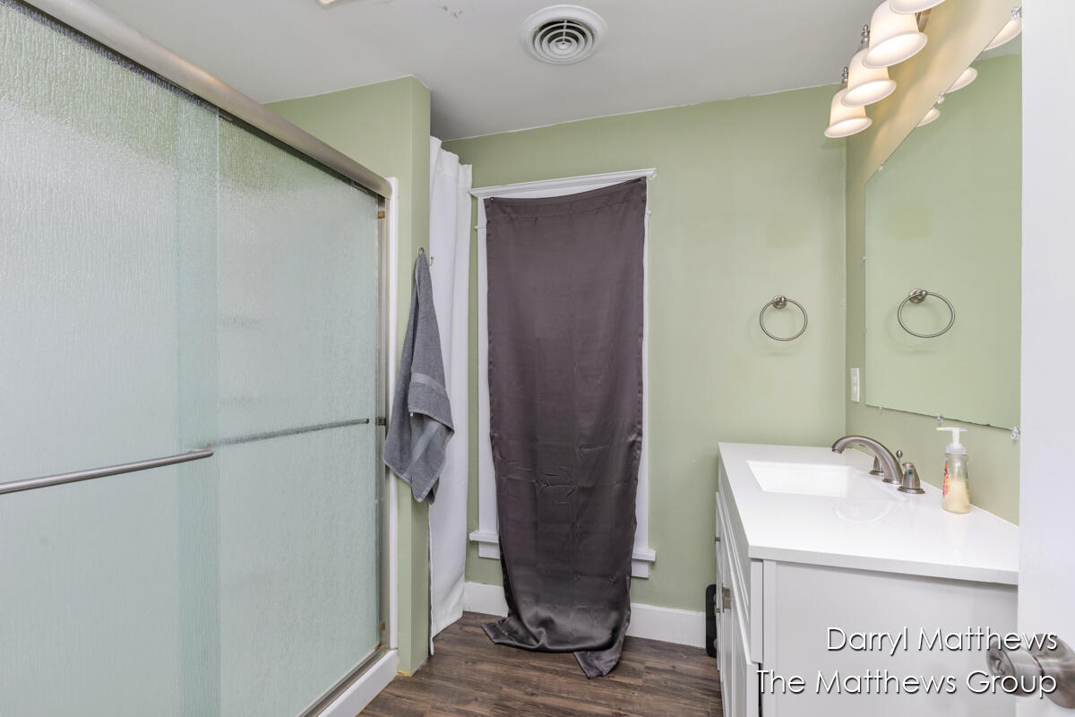2445 Donahue Court SW