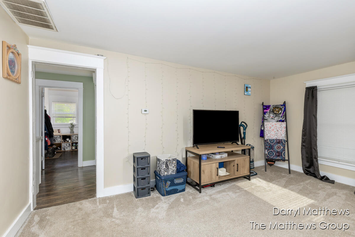 2445 Donahue Court SW