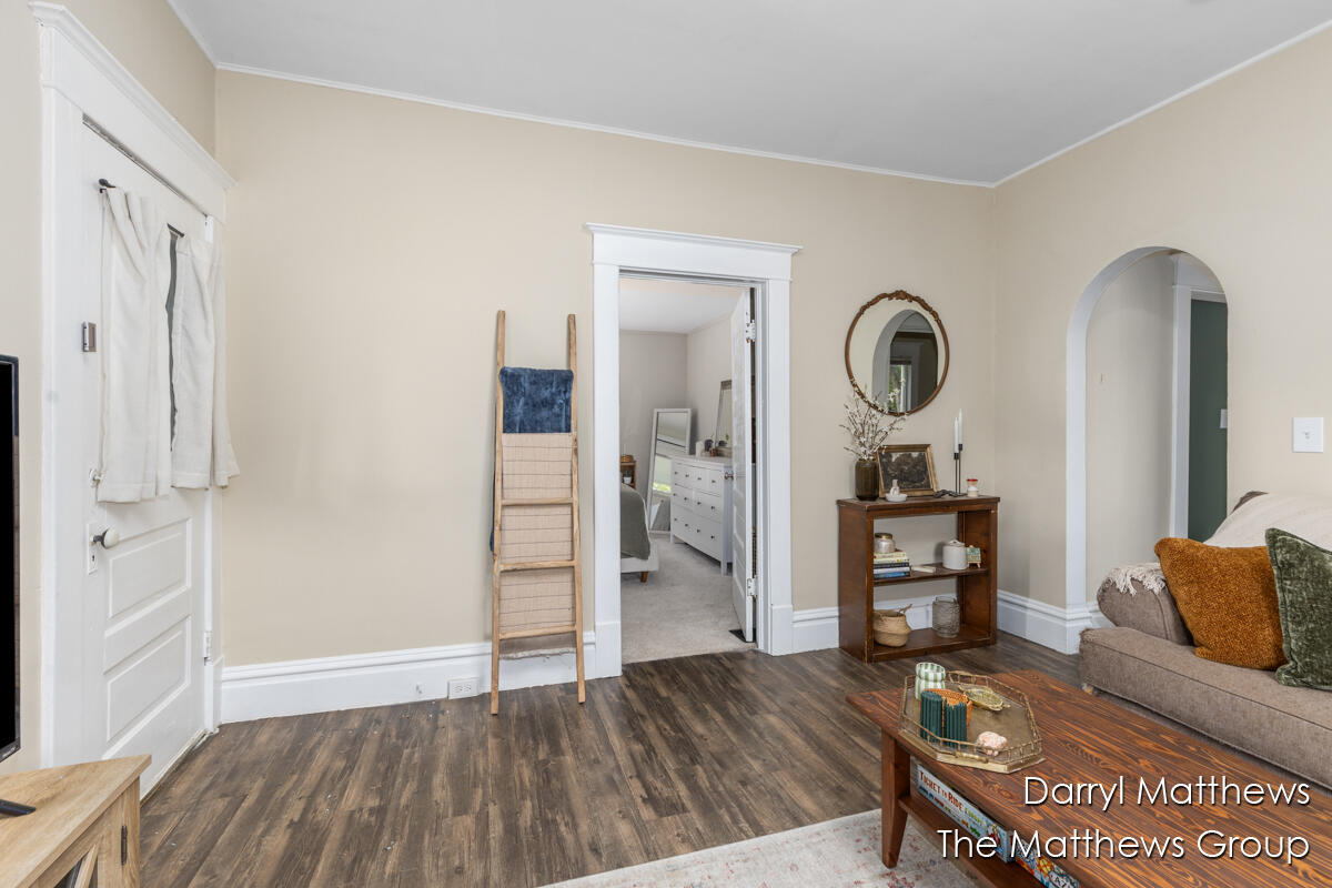 2445 Donahue Court SW