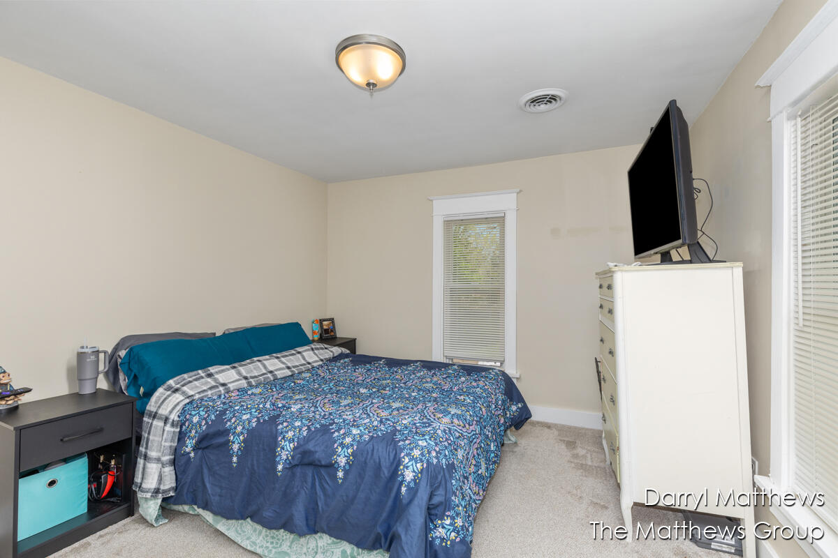 2445 Donahue Court SW