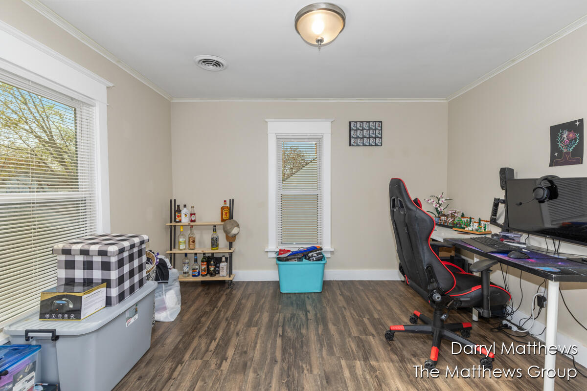 2445 Donahue Court SW