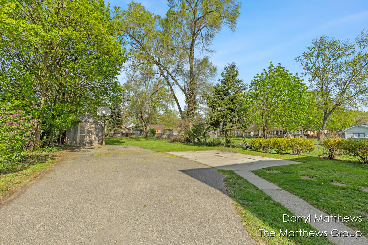 2445 Donahue Court SW
