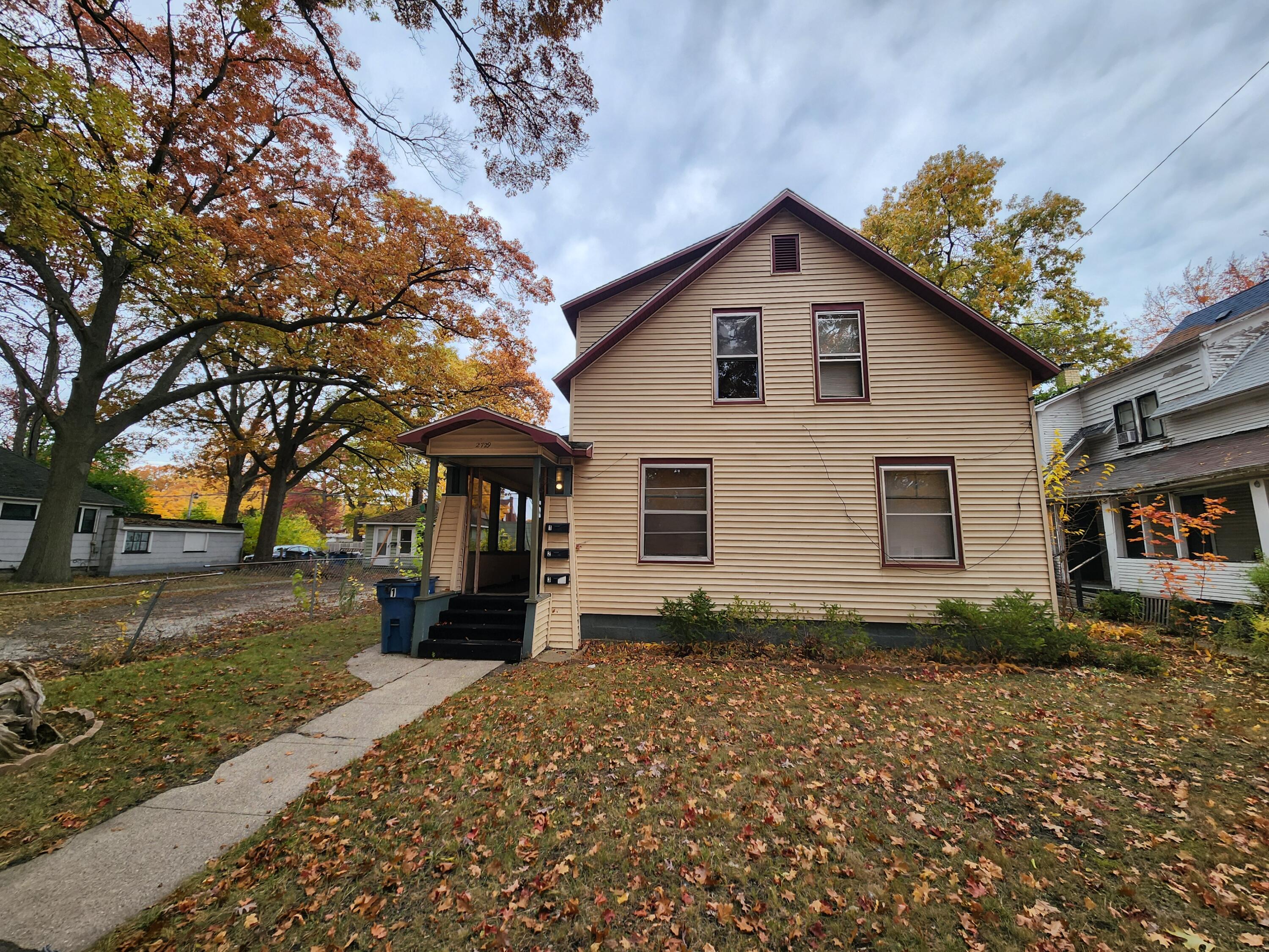 2729 8th Street