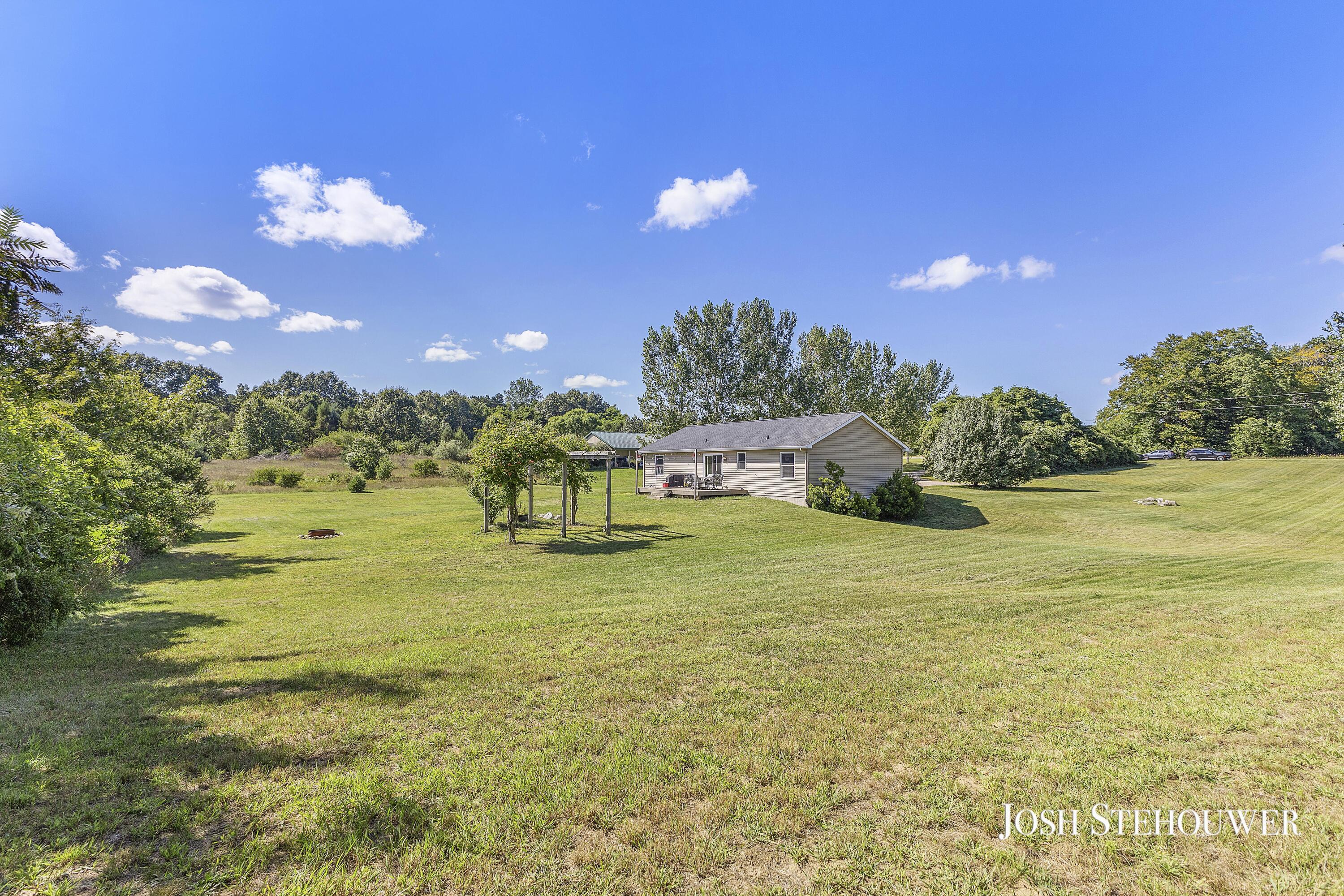 2123 W Pike Road