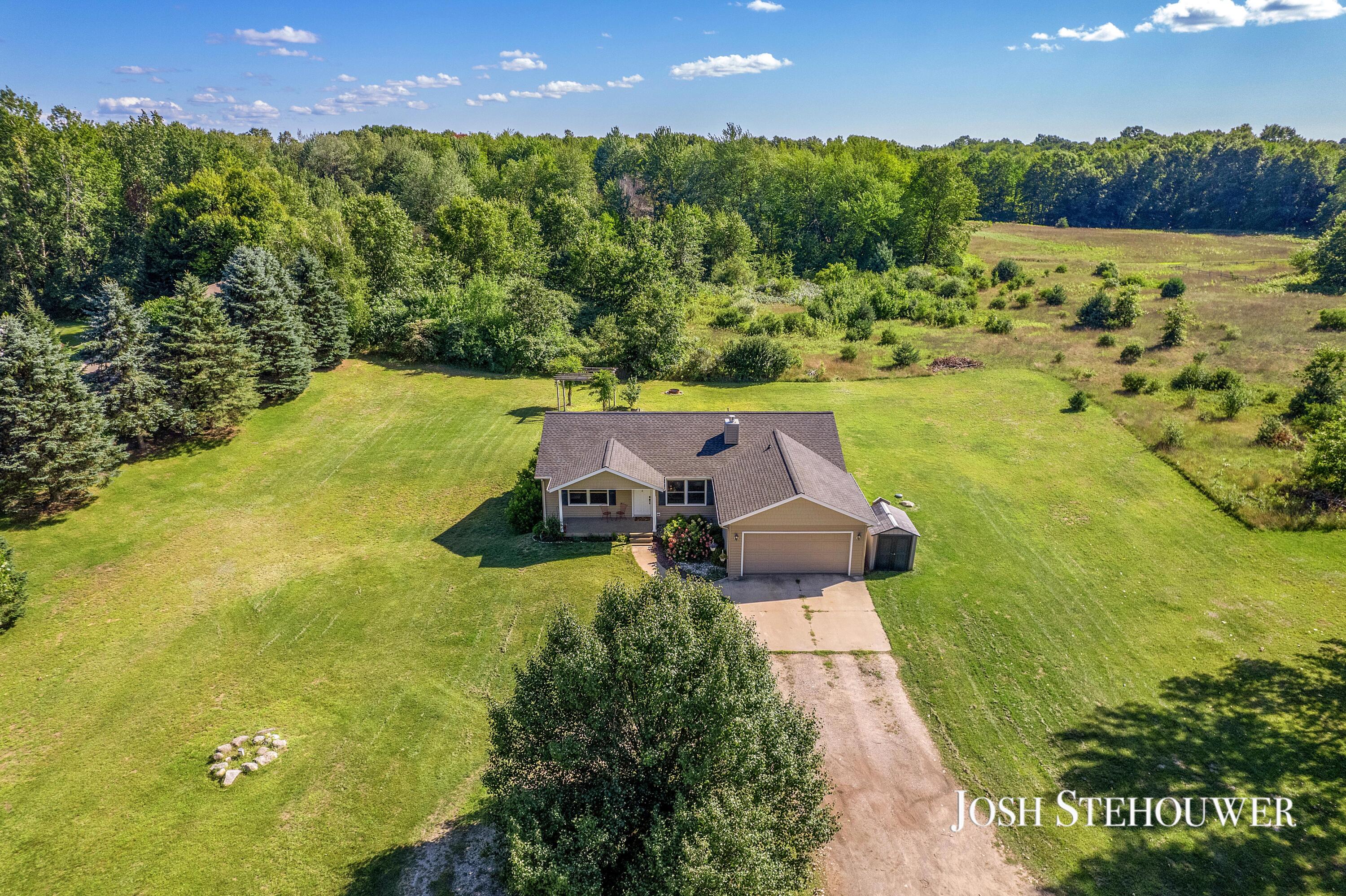 2123 W Pike Road