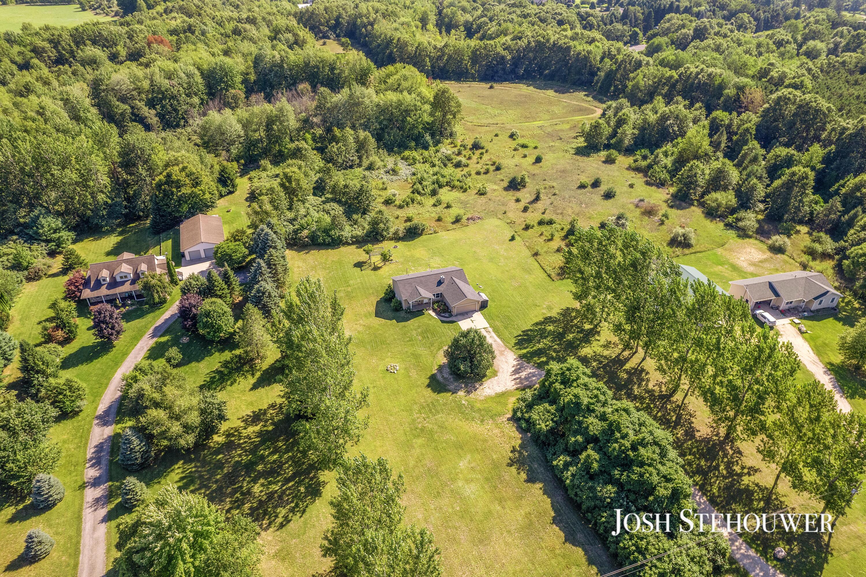 2123 W Pike Road