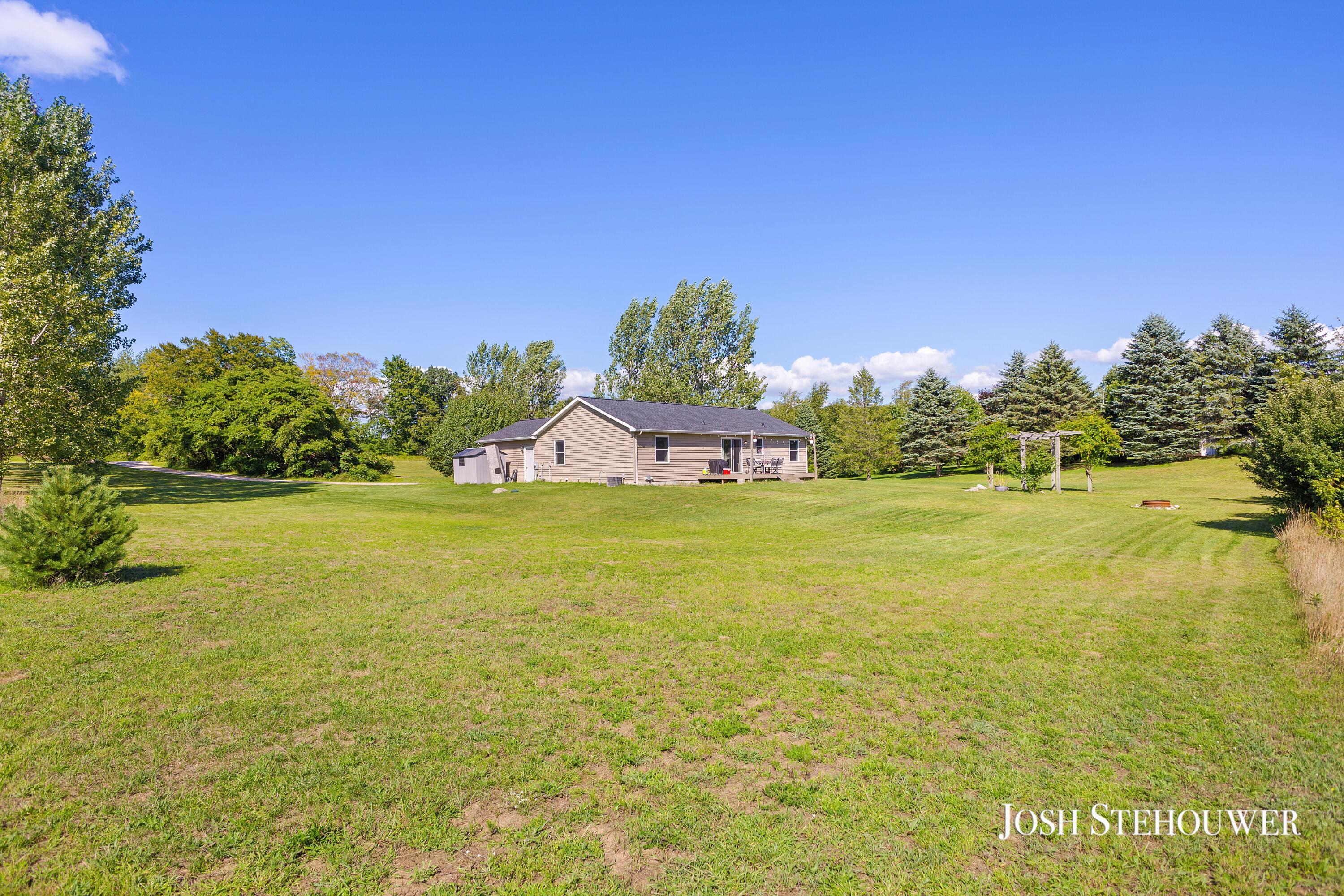 2123 W Pike Road