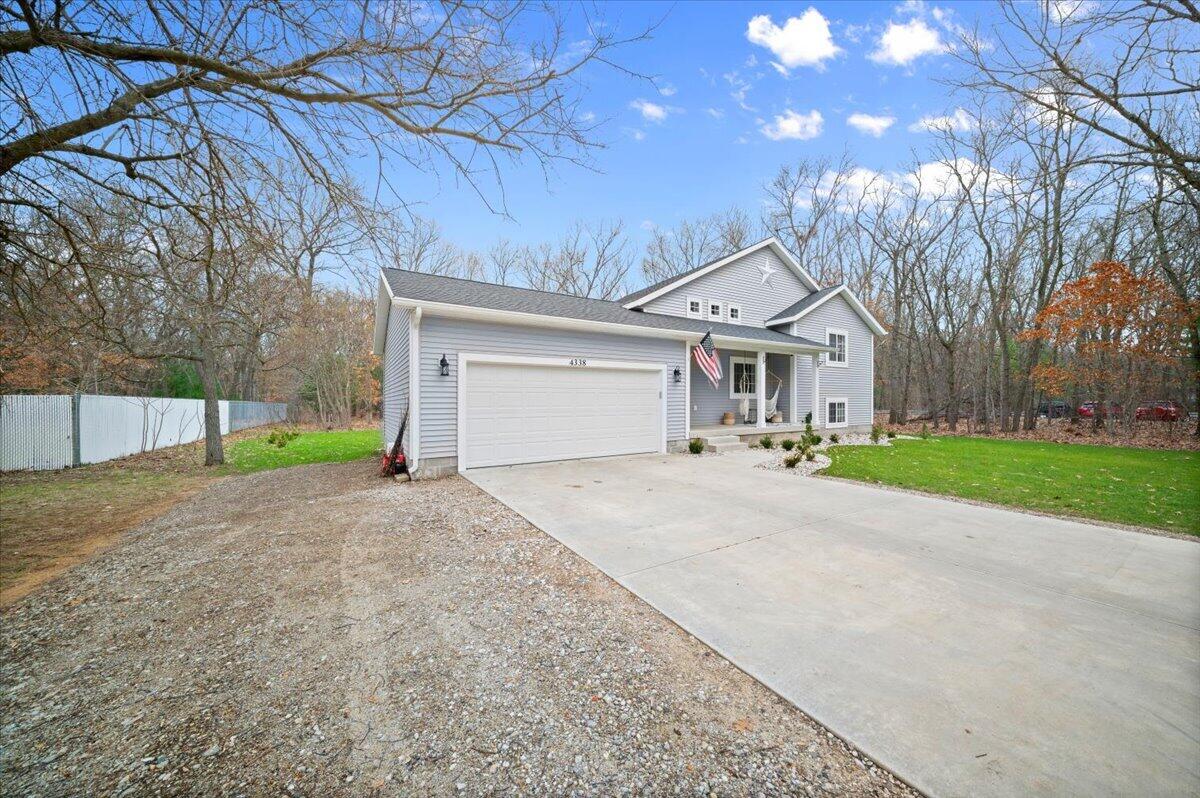 4338 White Road