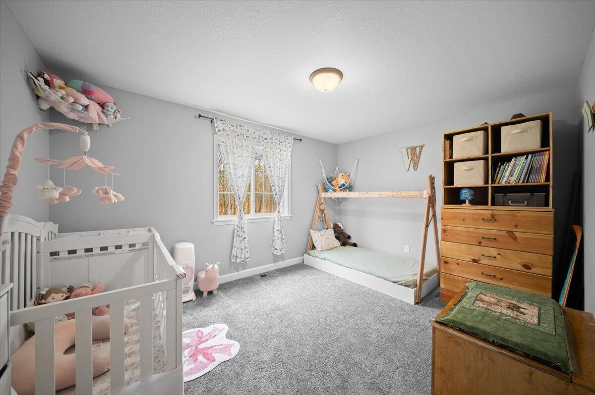 4338 White Road