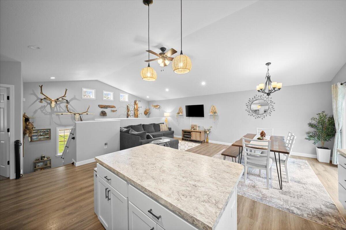 4338 White Road