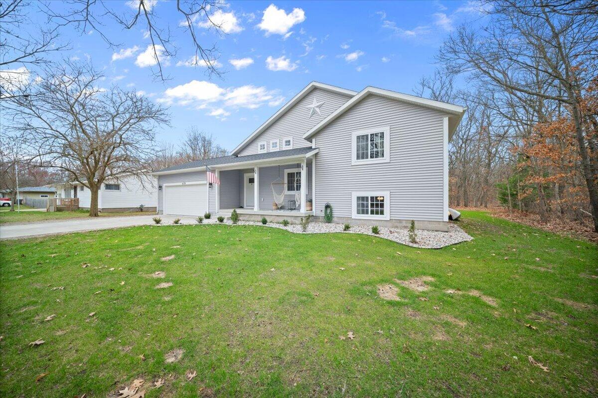 4338 White Road