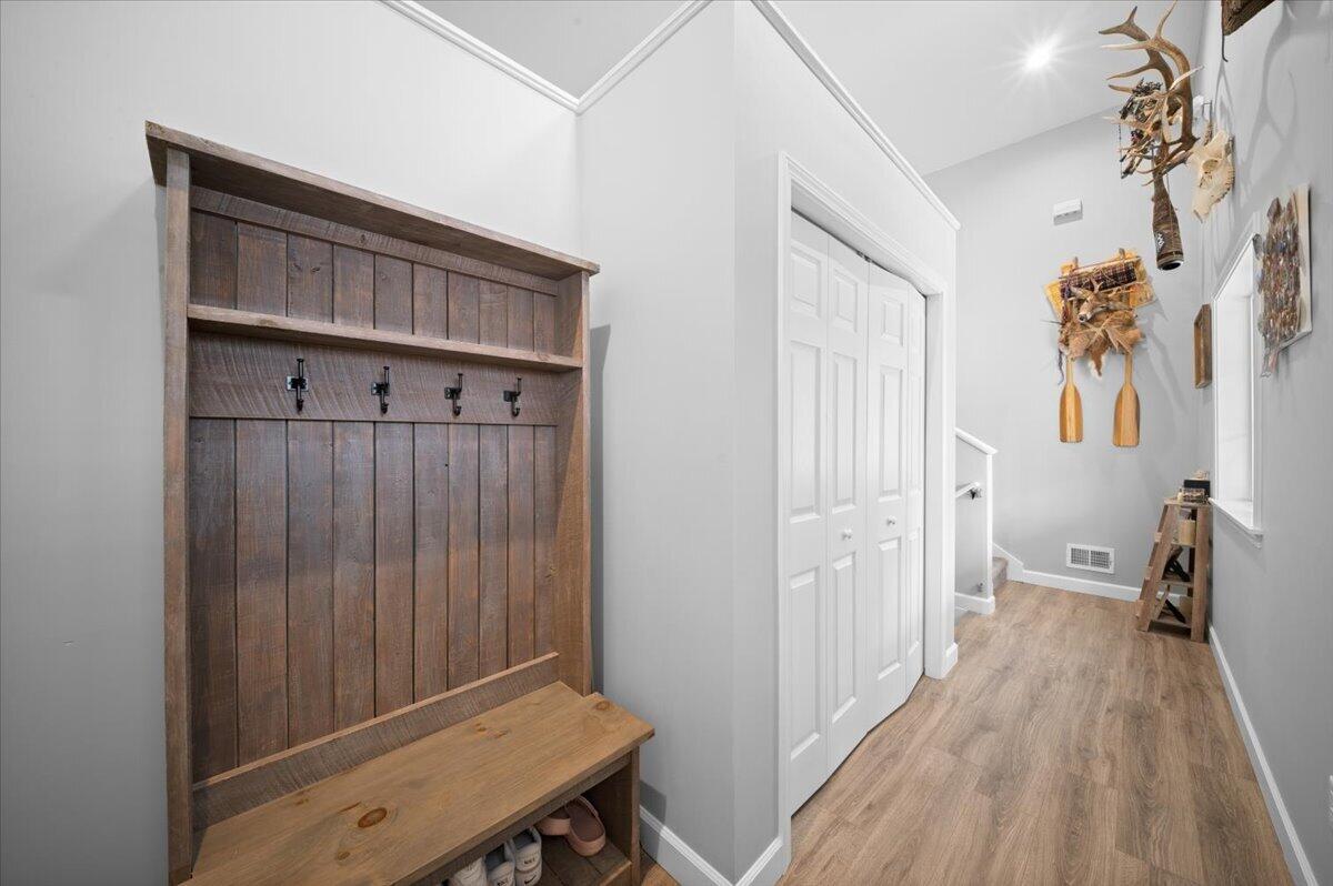 4338 White Road