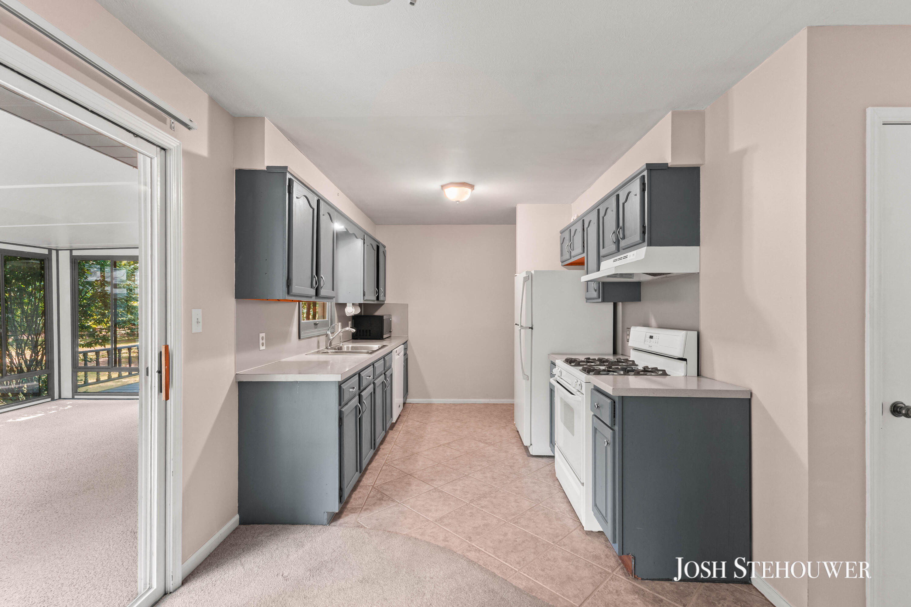 3776 Golf Circle Court
