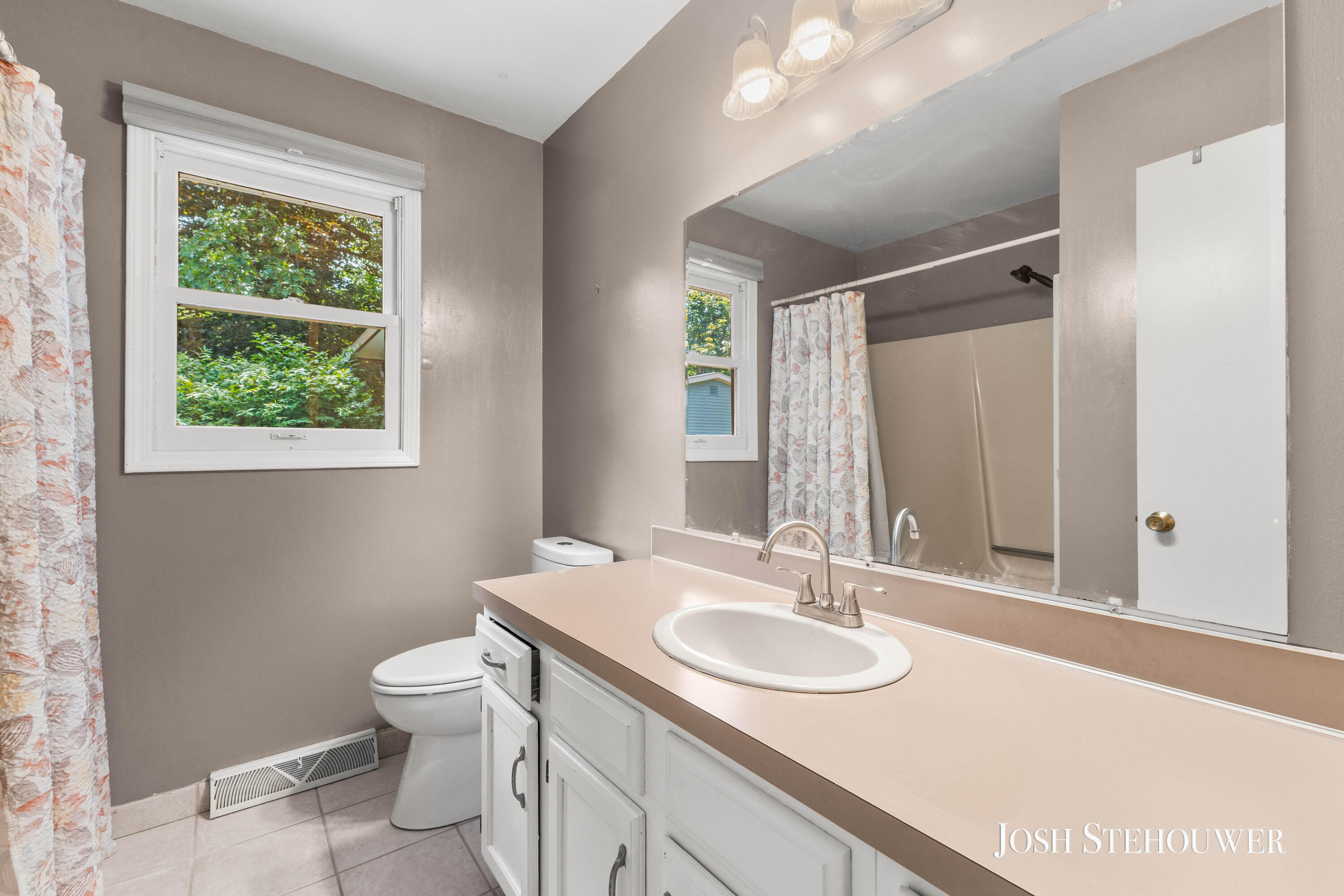 3776 Golf Circle Court