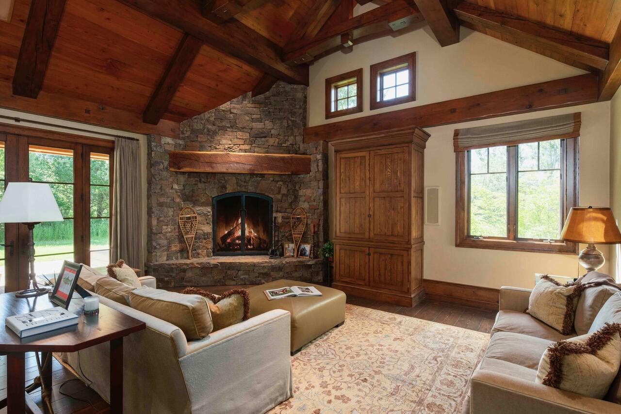40 Fox Hollow Gulch Rd