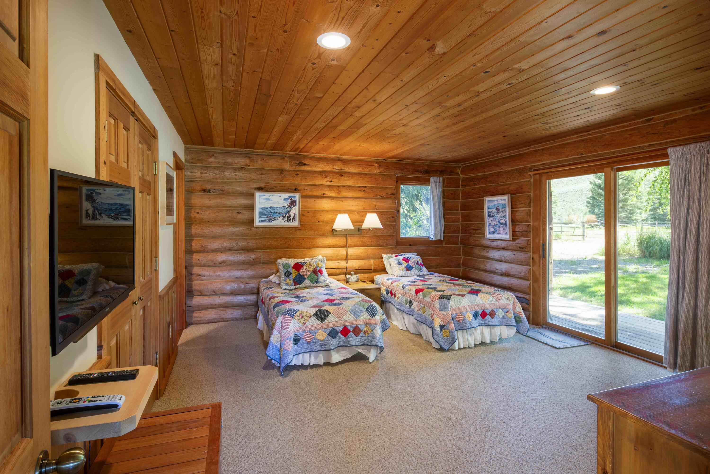 40 Fox Hollow Gulch Rd