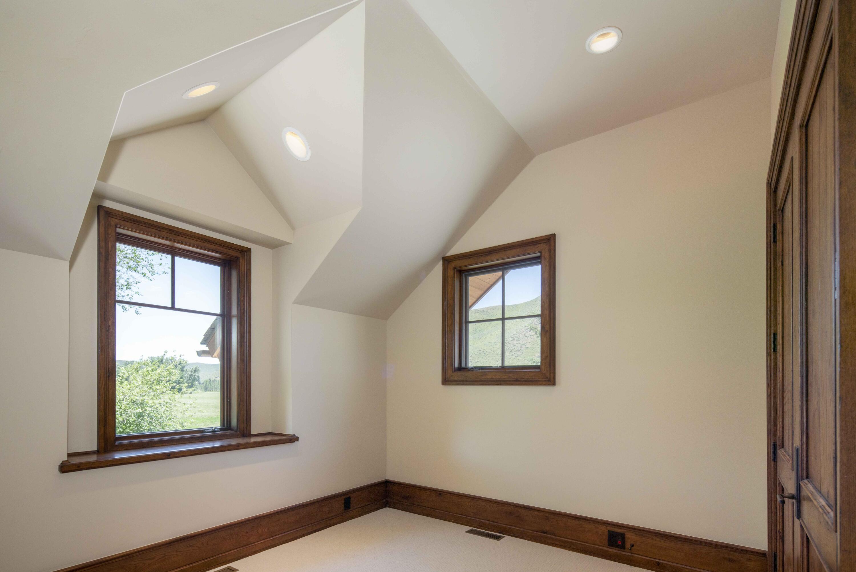 40 Fox Hollow Gulch Rd
