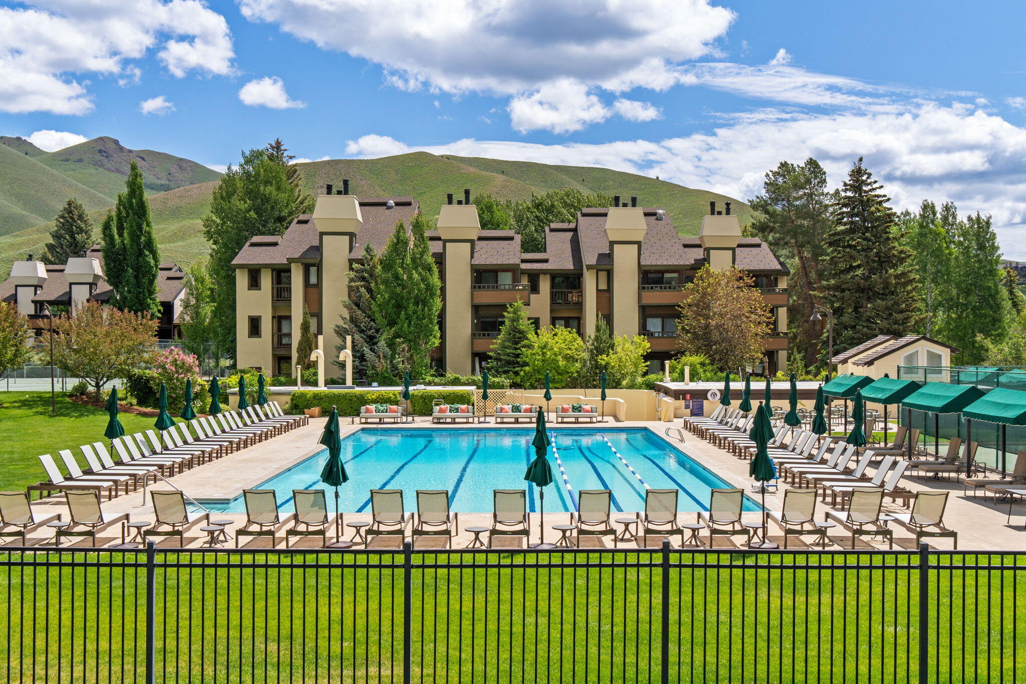 569 WILDFLOWER CONDO Dr