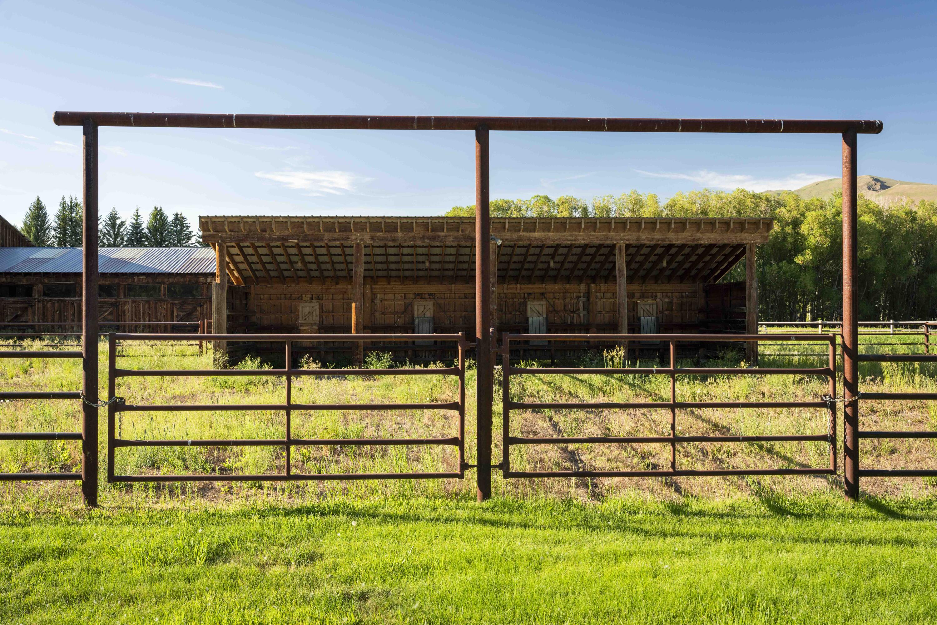 40 Fox Hollow Gulch Rd