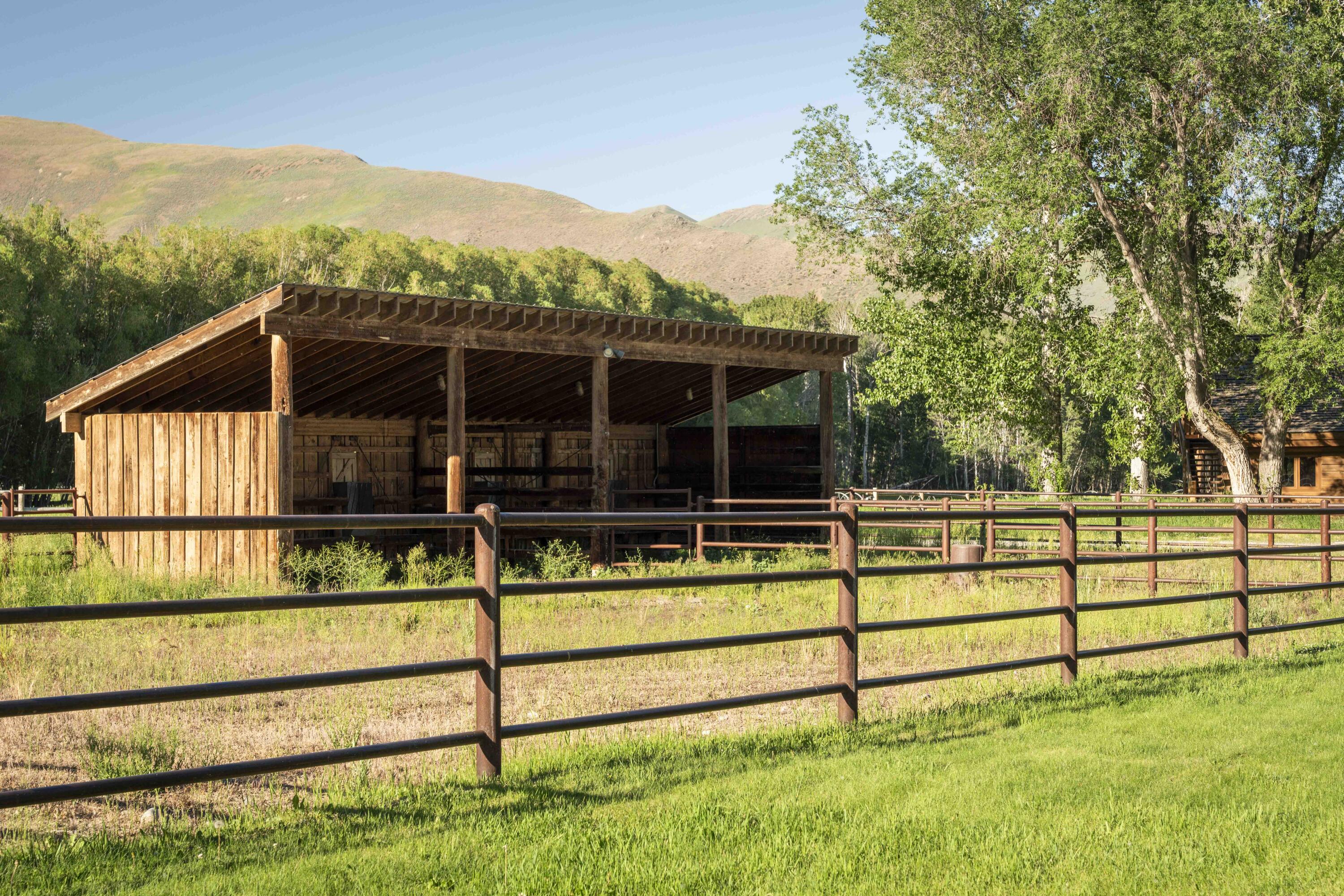 40 Fox Hollow Gulch Rd
