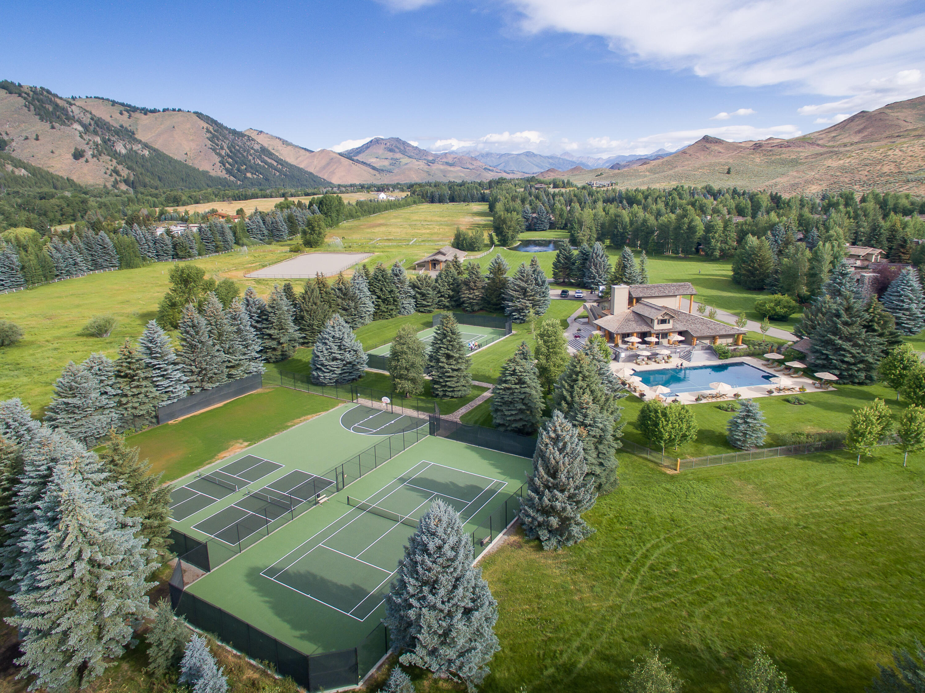 901 Cheyenne Ct