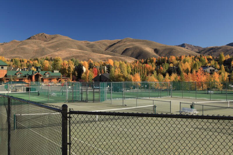 4358 FAIRWAY NINE Dr