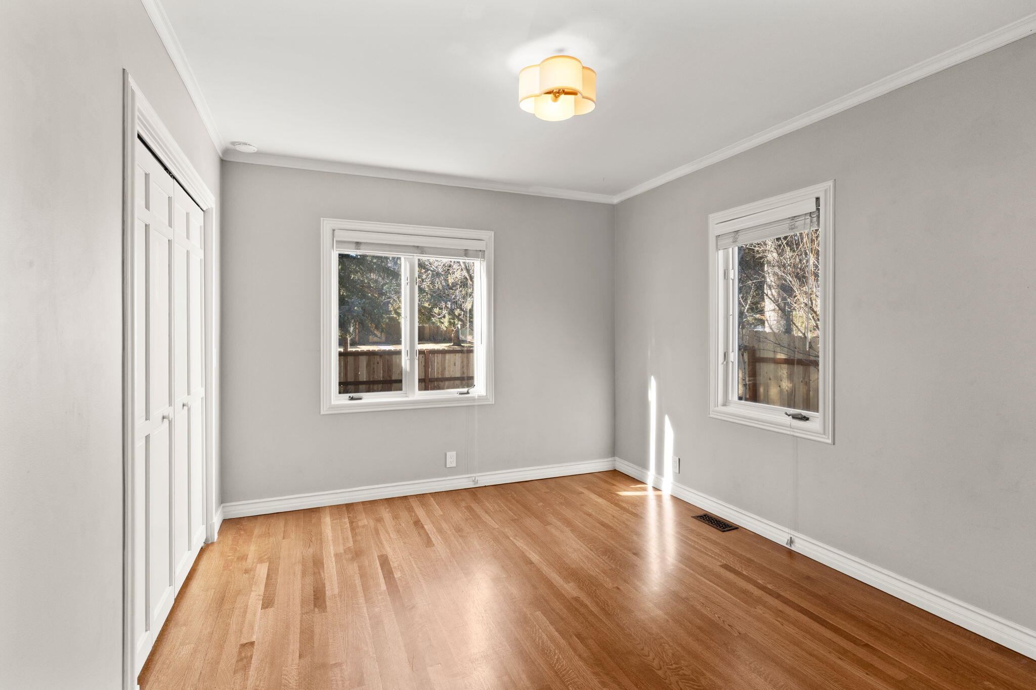 304 N 4TH Ave