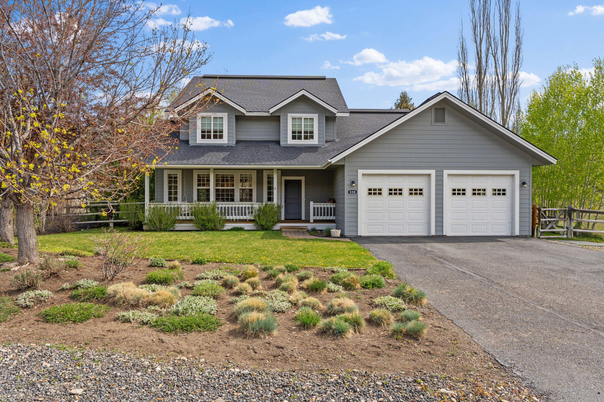 320 Cranbrook Rd