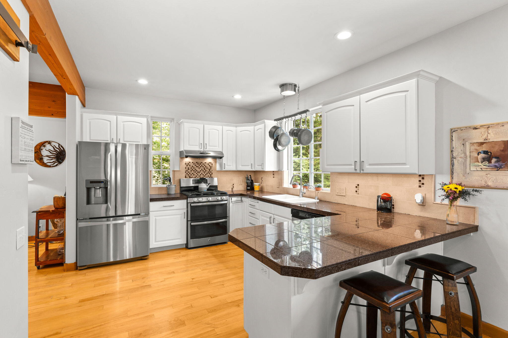 320 Cranbrook Rd