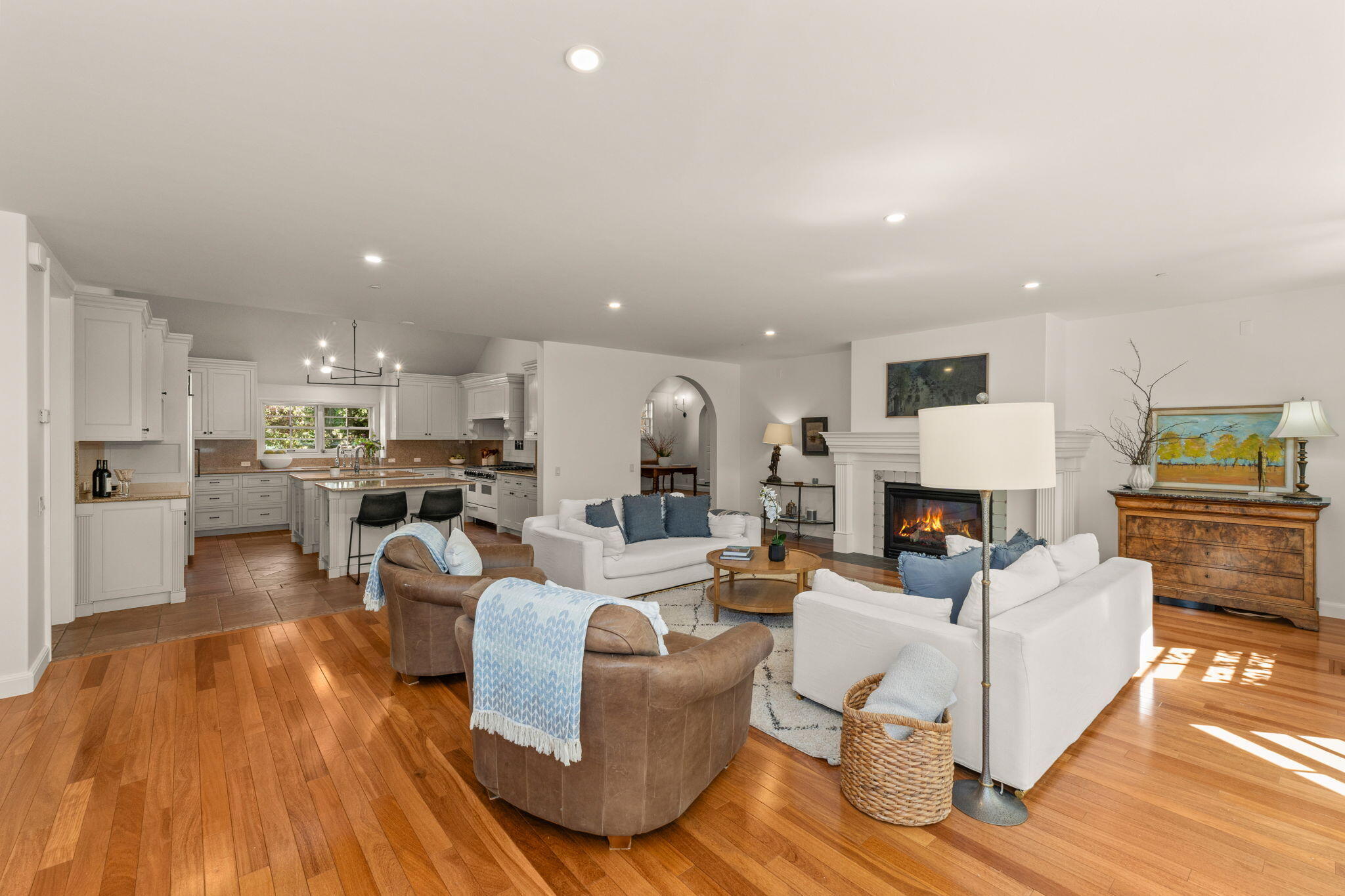 113 N Hiawatha Dr