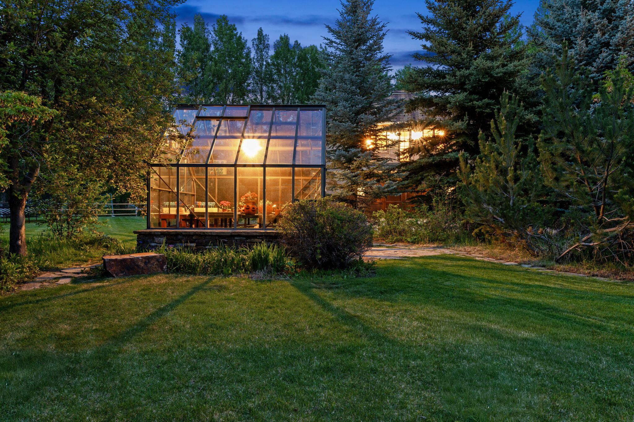 113 N Hiawatha Dr