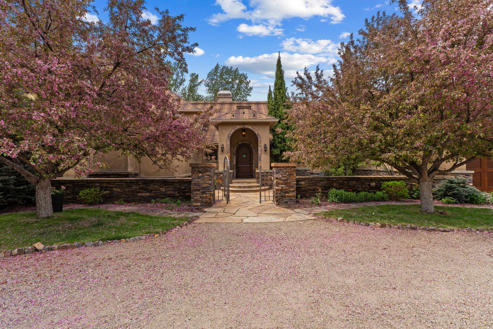 113 N Hiawatha Dr